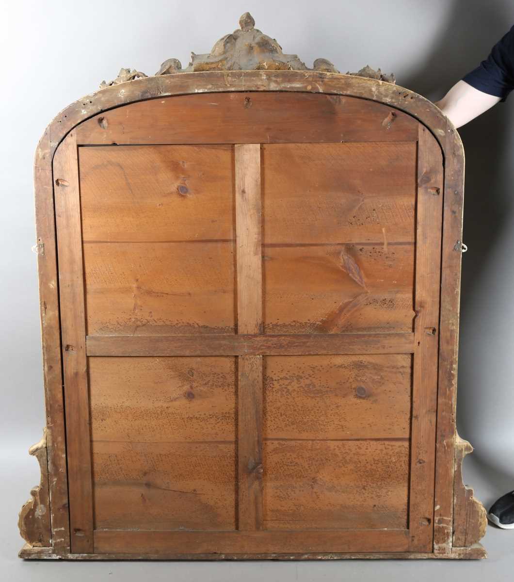 A late Victorian gilt painted overmantel mirror with foliate mouldings, height 150cm, width 112cm. - Bild 11 aus 11