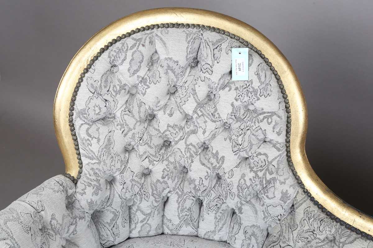 A late 20th century giltwood showframe chaise longue, height 86cm, length 166cm, depth 66cm. - Image 3 of 9