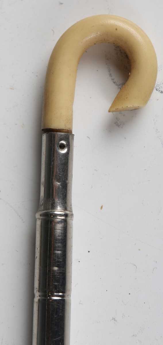 An early 20th century novelty dip pen in the form of an umbrella and top hat, length 11.5cm, - Bild 10 aus 20