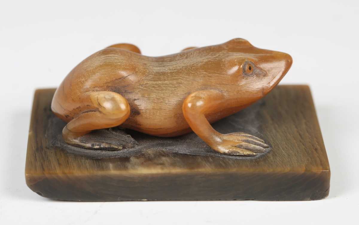 A 19th century Chinese carved rhinoceros horn model of a frog, mounted on a horn rectangular base, - Image 3 of 6