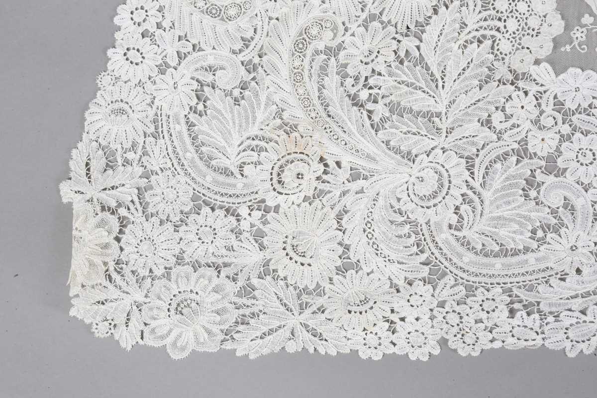 A 19th century Brussels Point de Gaze lace triangular panel, probably from the train of a dress, - Image 2 of 9