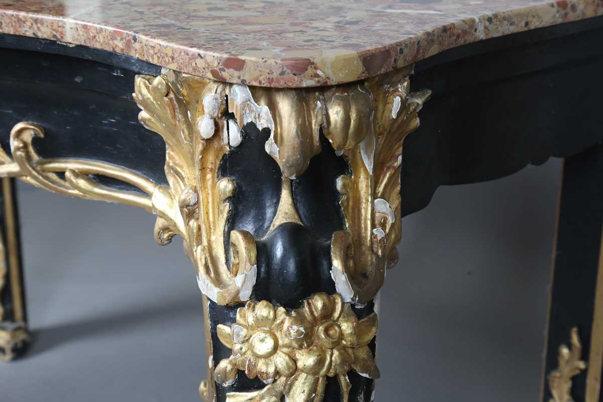 A 19th century Rococo Revival black painted and giltwood console table with a shaped Brèche d'Alep - Bild 13 aus 16