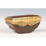A fine 19th century French agate and gold mounted snuff box of boat shaped form, the mount with