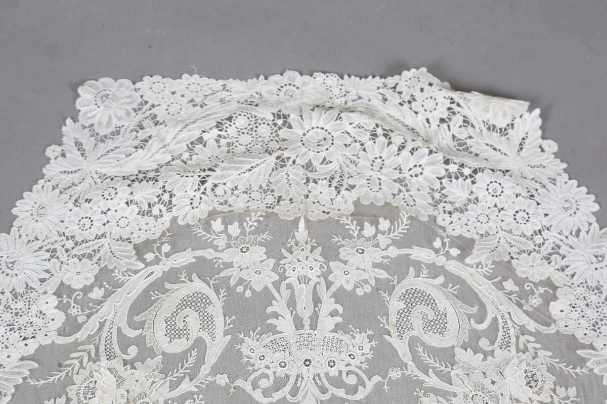 A 19th century Brussels Point de Gaze lace triangular panel, probably from the train of a dress, - Image 7 of 9