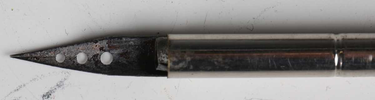 An early 20th century novelty dip pen in the form of an umbrella and top hat, length 11.5cm, - Bild 9 aus 20
