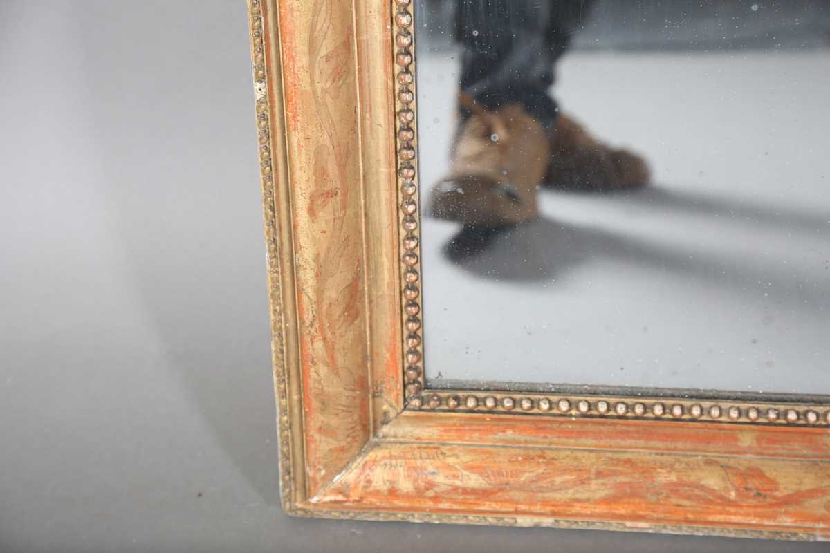 A 19th century French gilt gesso pier mirror with a sectional two-piece glass and foliate - Bild 6 aus 13
