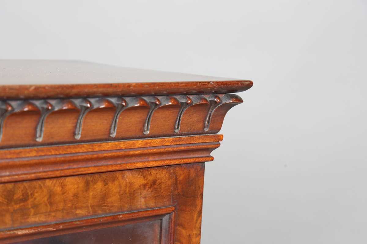 A fine early Victorian flame mahogany table-top or wall-hanging cabinet, in the manner of Gillows of - Image 4 of 9