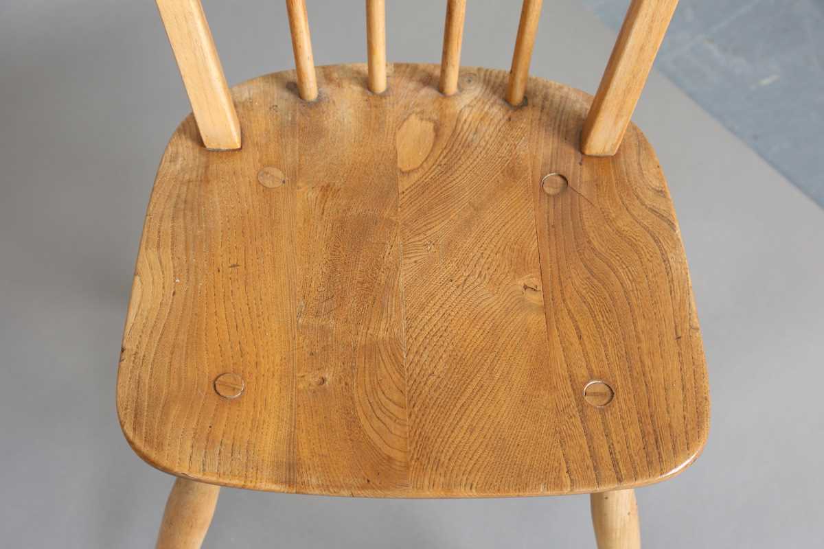 A set of four mid-20th century beech and elm Ercol style hoop back kitchen chairs, height 85cm, - Image 7 of 8