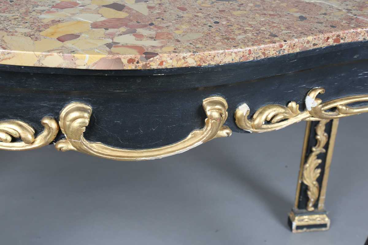 A 19th century Rococo Revival black painted and giltwood console table with a shaped Brèche d'Alep - Bild 9 aus 16