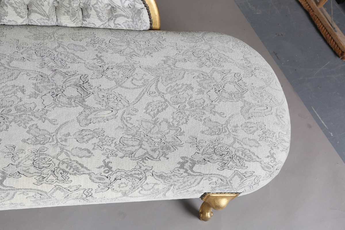 A late 20th century giltwood showframe chaise longue, height 86cm, length 166cm, depth 66cm. - Image 6 of 9