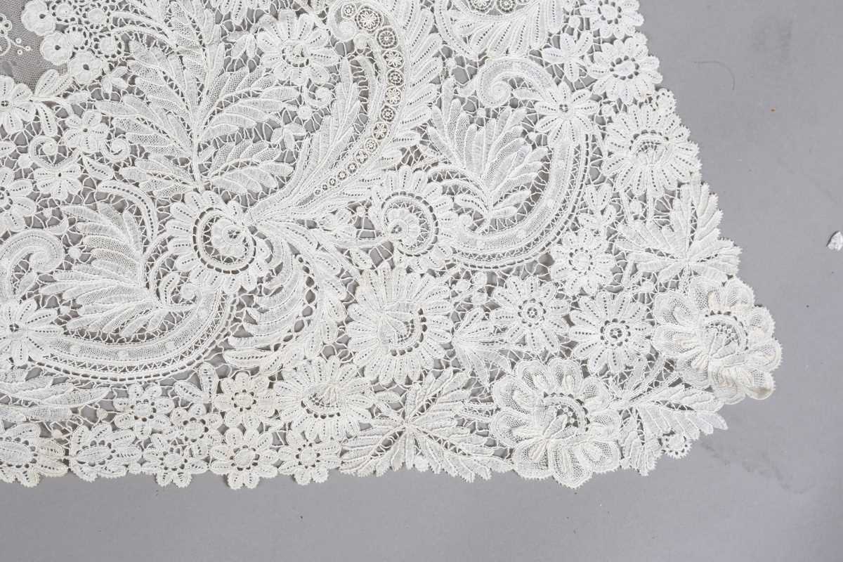 A 19th century Brussels Point de Gaze lace triangular panel, probably from the train of a dress, - Image 4 of 9