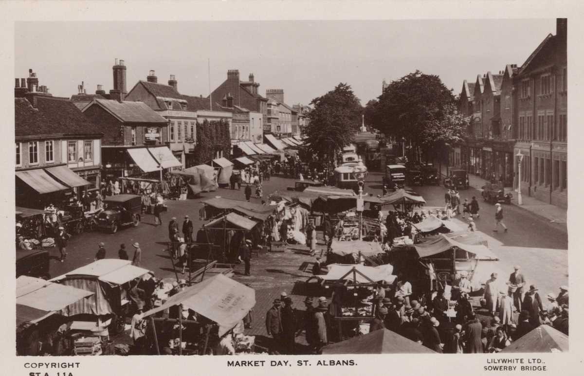 A collection of approximately 96 postcards of Hertfordshire including photographic postcards - Image 5 of 8