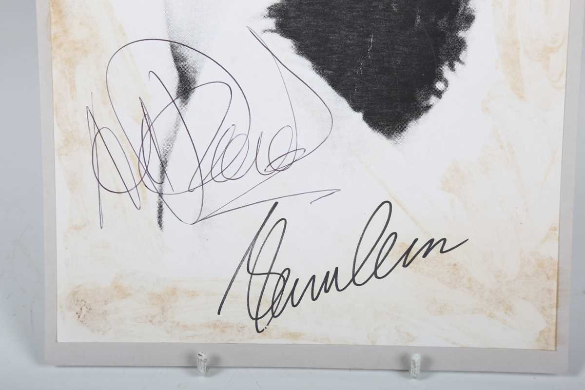 AUTOGRAPH. An autographed stage prop from 'Sunset Boulevard' signed by 'Norma Desmond' during a - Bild 4 aus 6