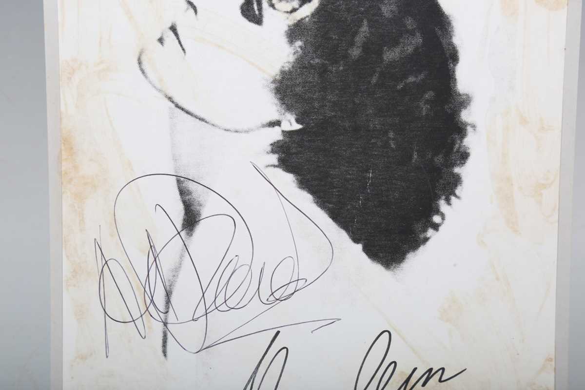 AUTOGRAPH. An autographed stage prop from 'Sunset Boulevard' signed by 'Norma Desmond' during a - Bild 3 aus 6