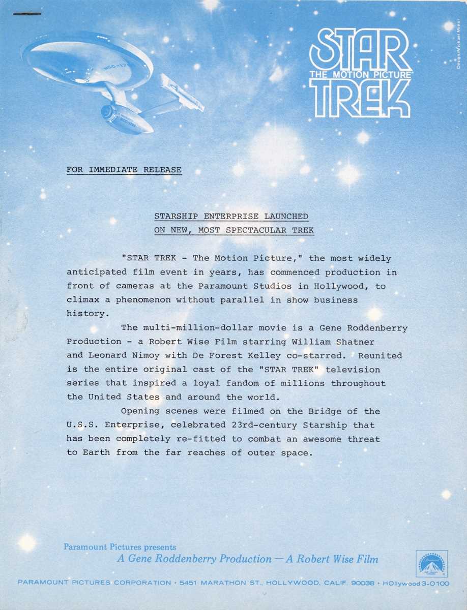 STAR TREK. A folder containing press material for the 1978 Star Trek Motion picture, including seven - Bild 10 aus 11