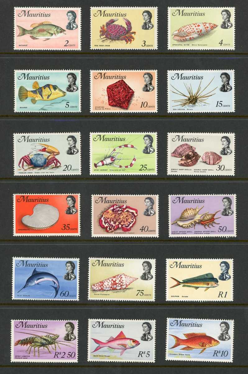 Great Britain stamp collection in albums with first day covers from 1966 to modern, year books - Image 5 of 9