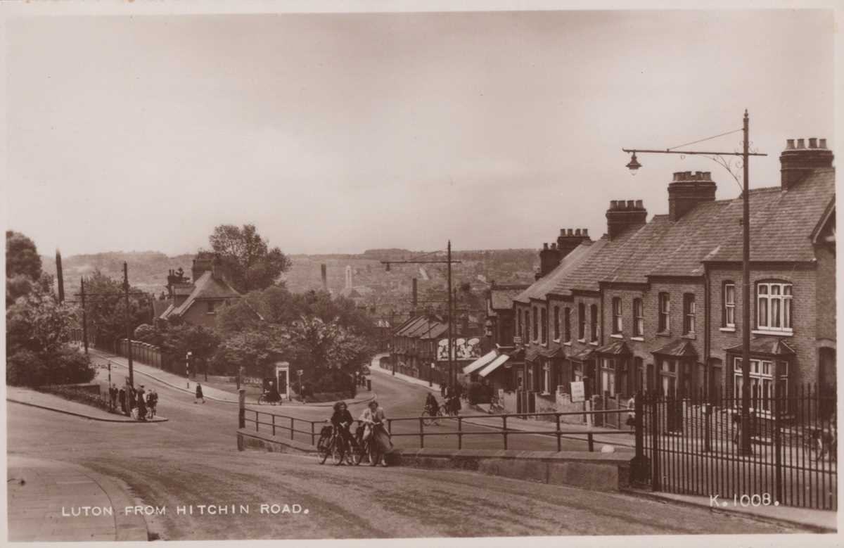 A collection of 26 postcards of Bedfordshire including photographic postcards titled ‘West Street, - Image 4 of 5