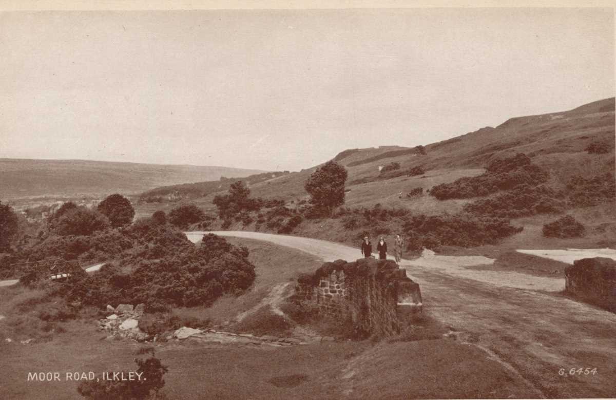 An album containing approximately 188 postcards the majority British topographical views. - Image 10 of 10