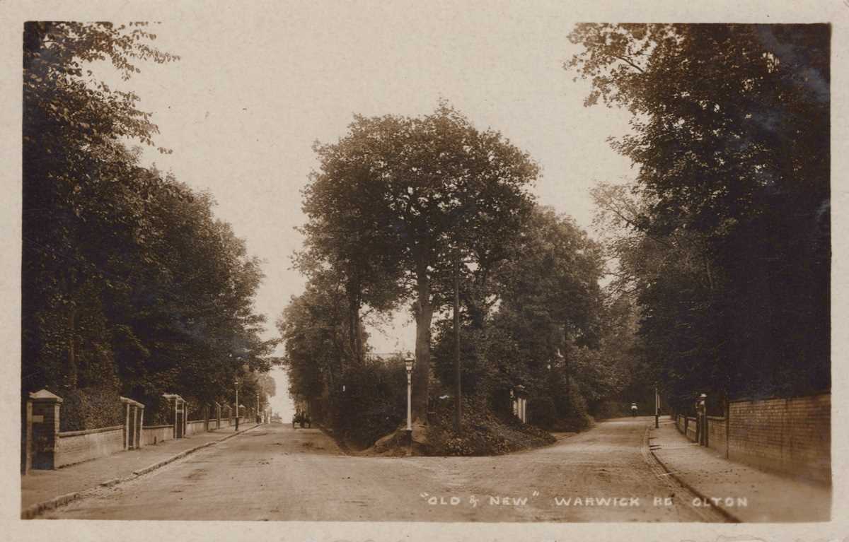 A collection of 34 postcards of Warwickshire including photographic postcards titled ‘Bedstead - Image 6 of 7