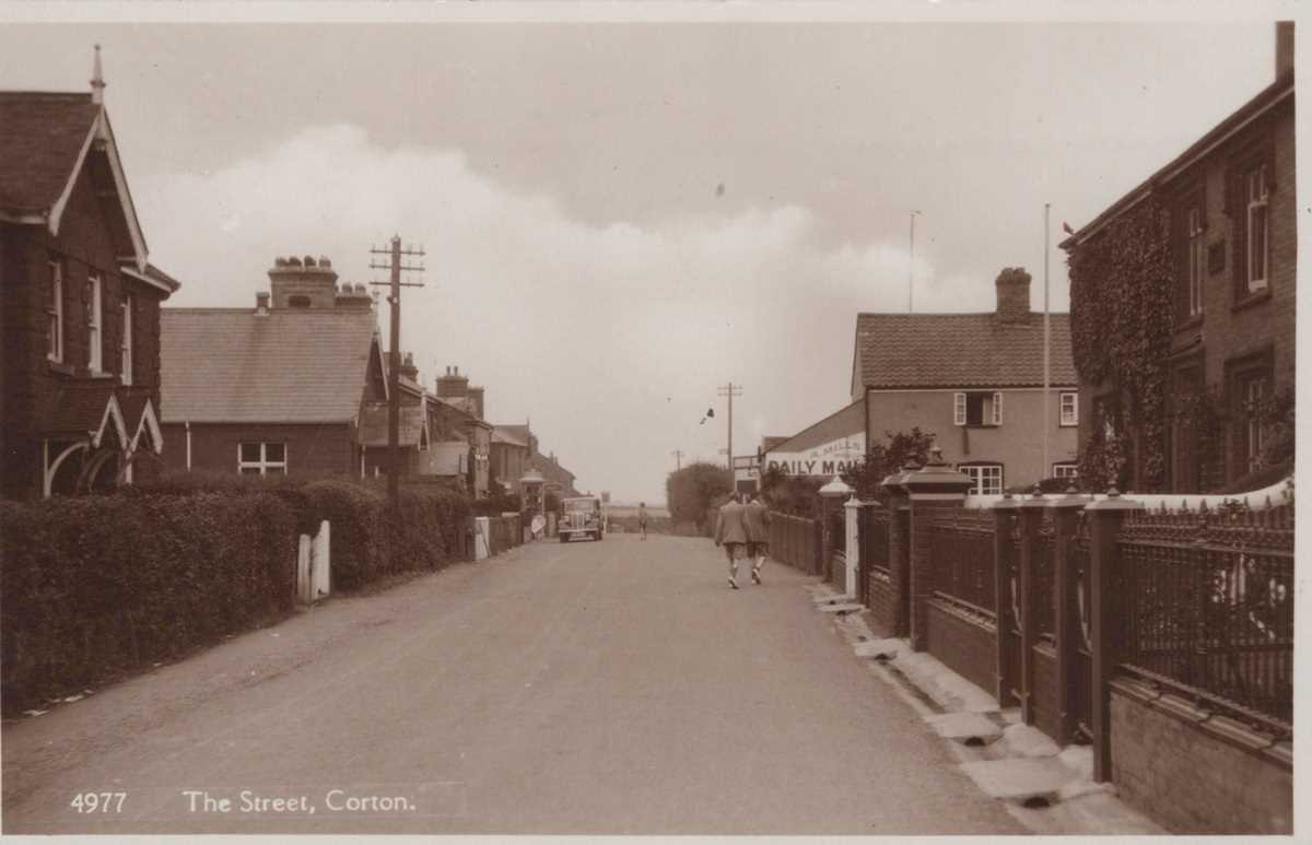 A collection of approximately 75 postcards of Suffolk including photographic postcards titled ‘ - Image 3 of 9