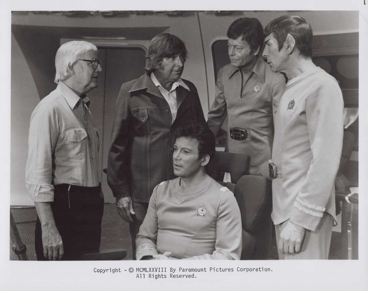 STAR TREK. A folder containing press material for the 1978 Star Trek Motion picture, including seven - Bild 7 aus 11