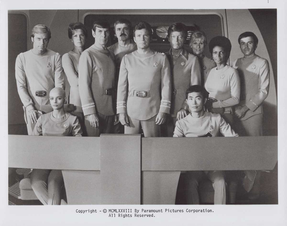 STAR TREK. A folder containing press material for the 1978 Star Trek Motion picture, including seven - Bild 6 aus 11