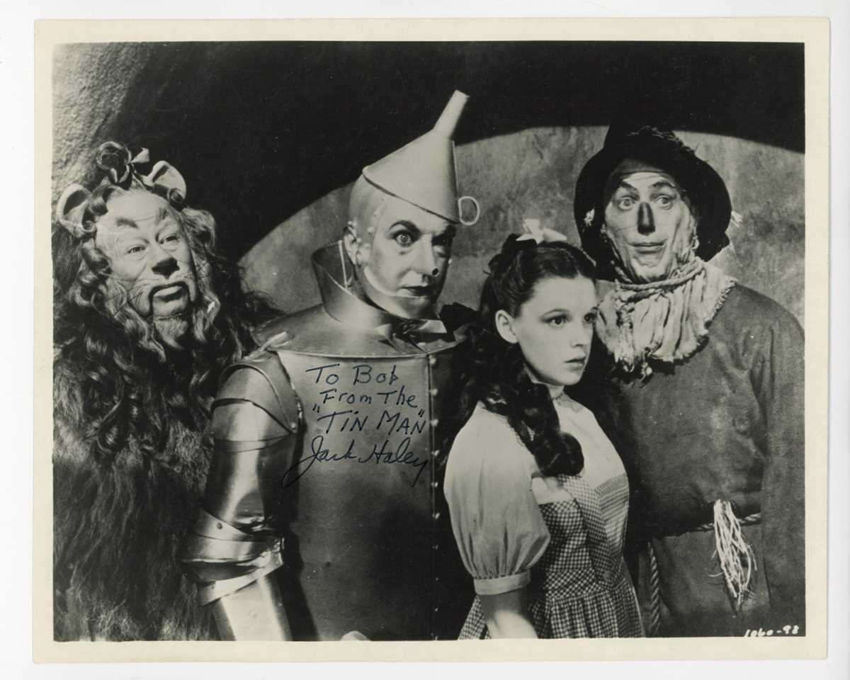 AUTOGRAPHS, THE WIZARD OF OZ. A group of seven signed photographs of actors from The Wizard of Oz, - Image 5 of 8