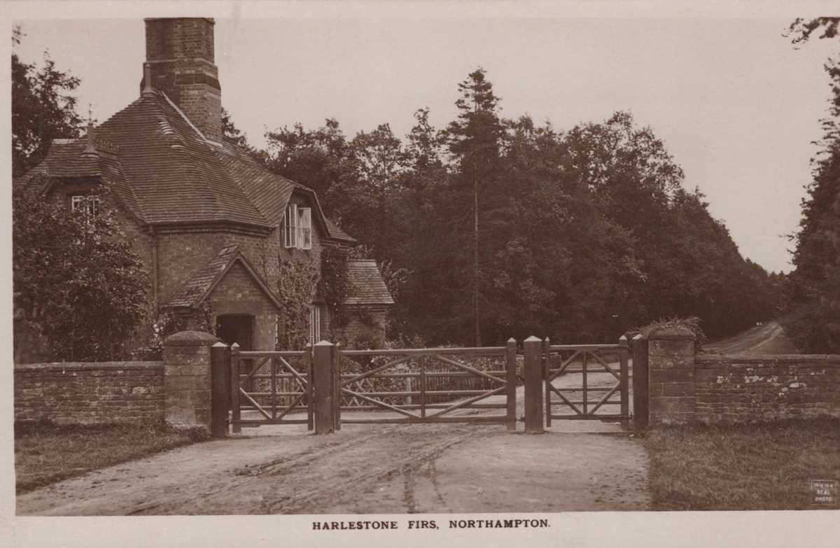 A collection of 42 postcards of Northamptonshire including photographic postcards titled ‘ - Image 6 of 7