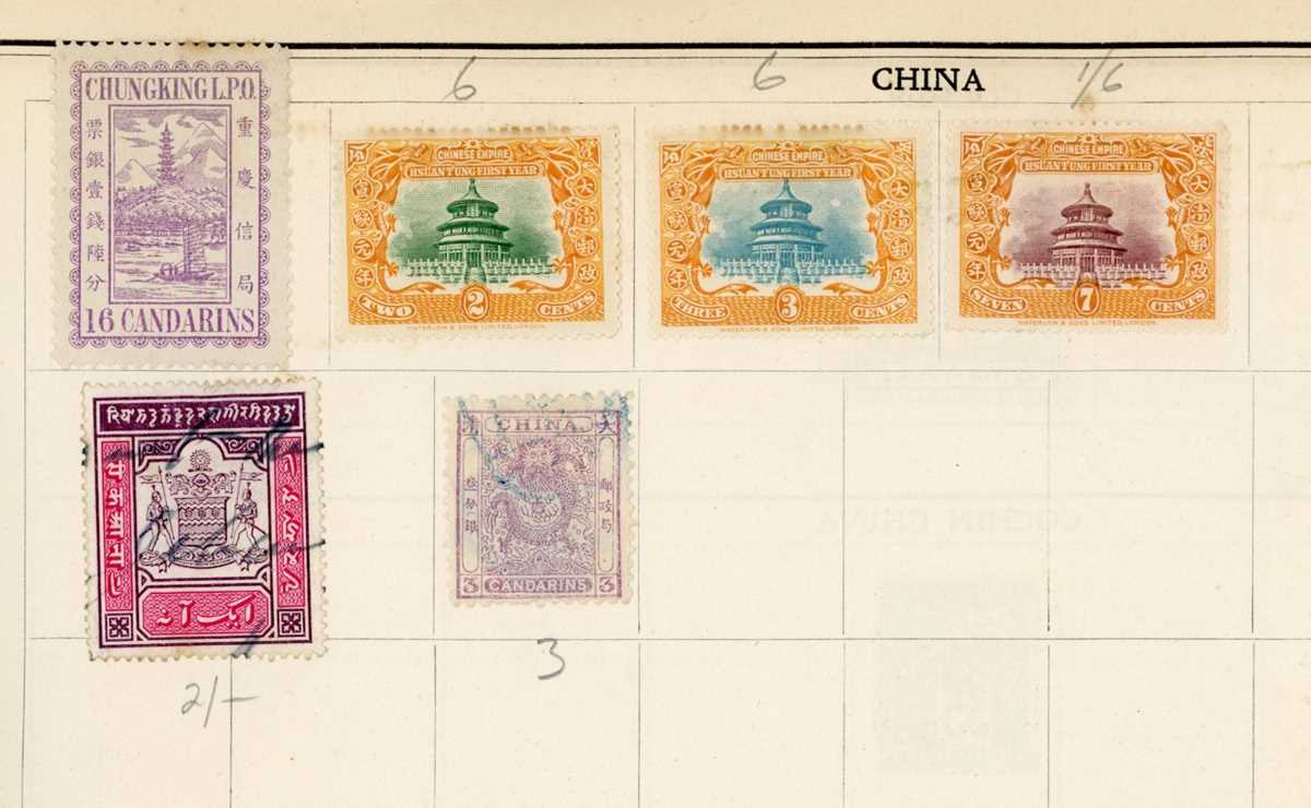 World stamps in early improved album with Great Britain with 1d reds, Edward VII ½d to one shilling, - Bild 3 aus 8