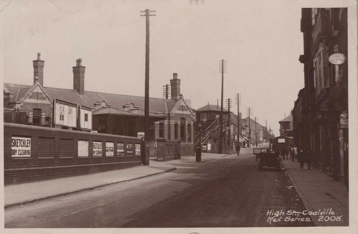 A collection of 37 postcards of Leicestershire including photographic postcards titled ‘Central - Bild 6 aus 8