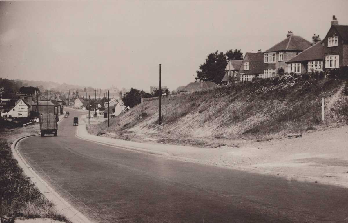 A collection of 34 postcards of Buckinghamshire including photographic postcards titled ‘High - Image 5 of 7