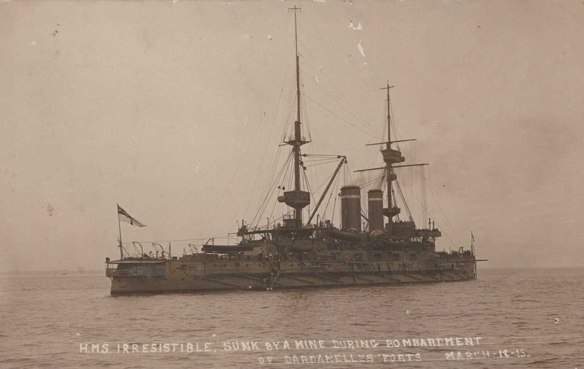 A collection of approximately 132 postcards of shipping or naval interest including battleships, - Bild 4 aus 5