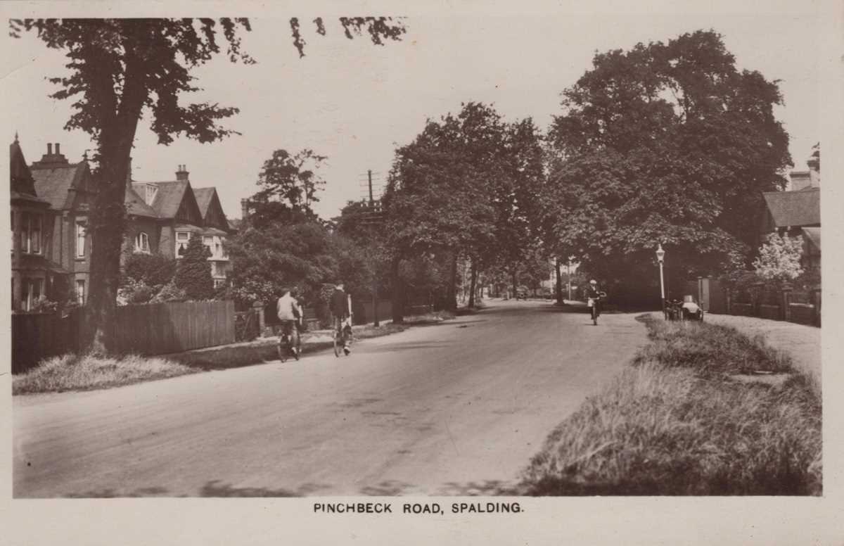 A collection of 47 postcards of Lincolnshire and Nottinghamshire including photographic postcards - Image 3 of 10