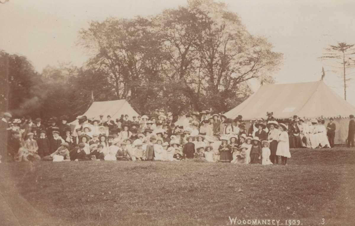 A collection of 33 postcards of East Yorkshire including photographic postcards titled ‘Hoist - Bild 9 aus 10