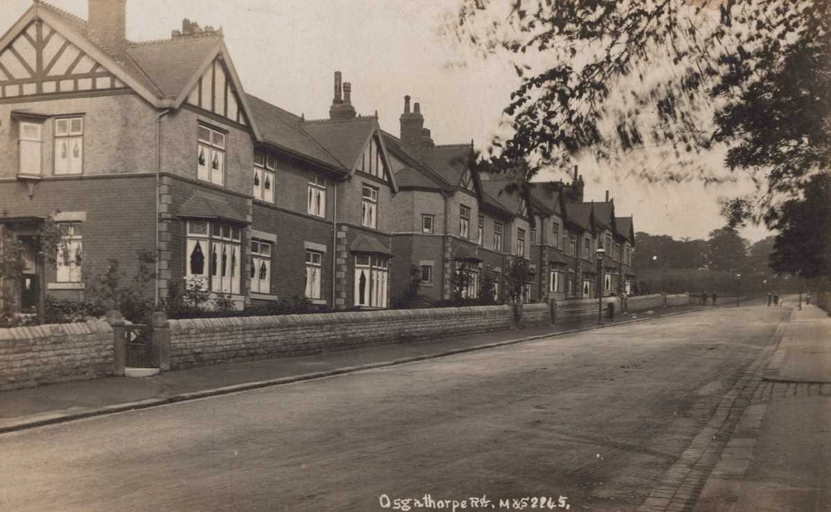 A collection of 37 postcards of South Yorkshire including photographic postcards titled ‘New - Bild 3 aus 12