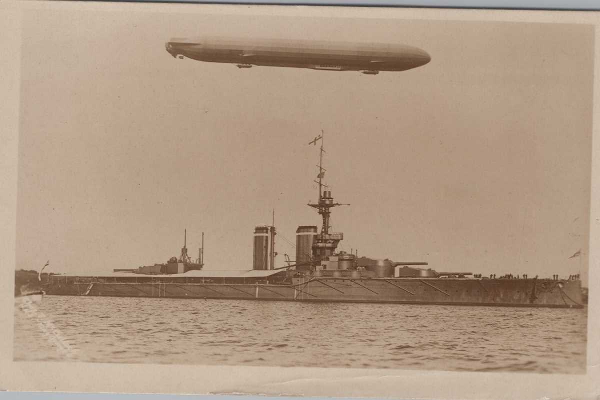 An album containing approximately 283 postcards of naval interest including portraits of ships and - Bild 11 aus 15