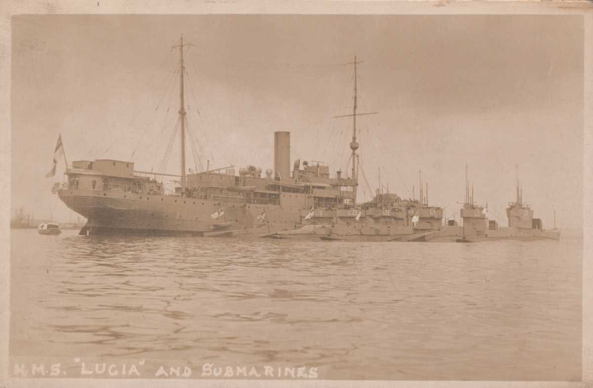 A collection of approximately 132 postcards of shipping or naval interest including battleships, - Bild 5 aus 5