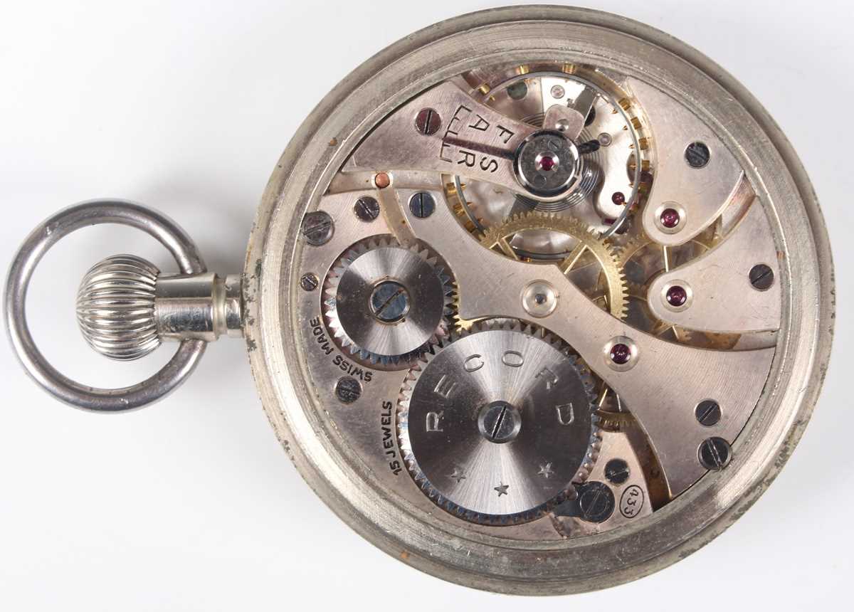 A military style nickel cased keyless wind open faced gentleman's pocket watch with unsigned - Bild 7 aus 9