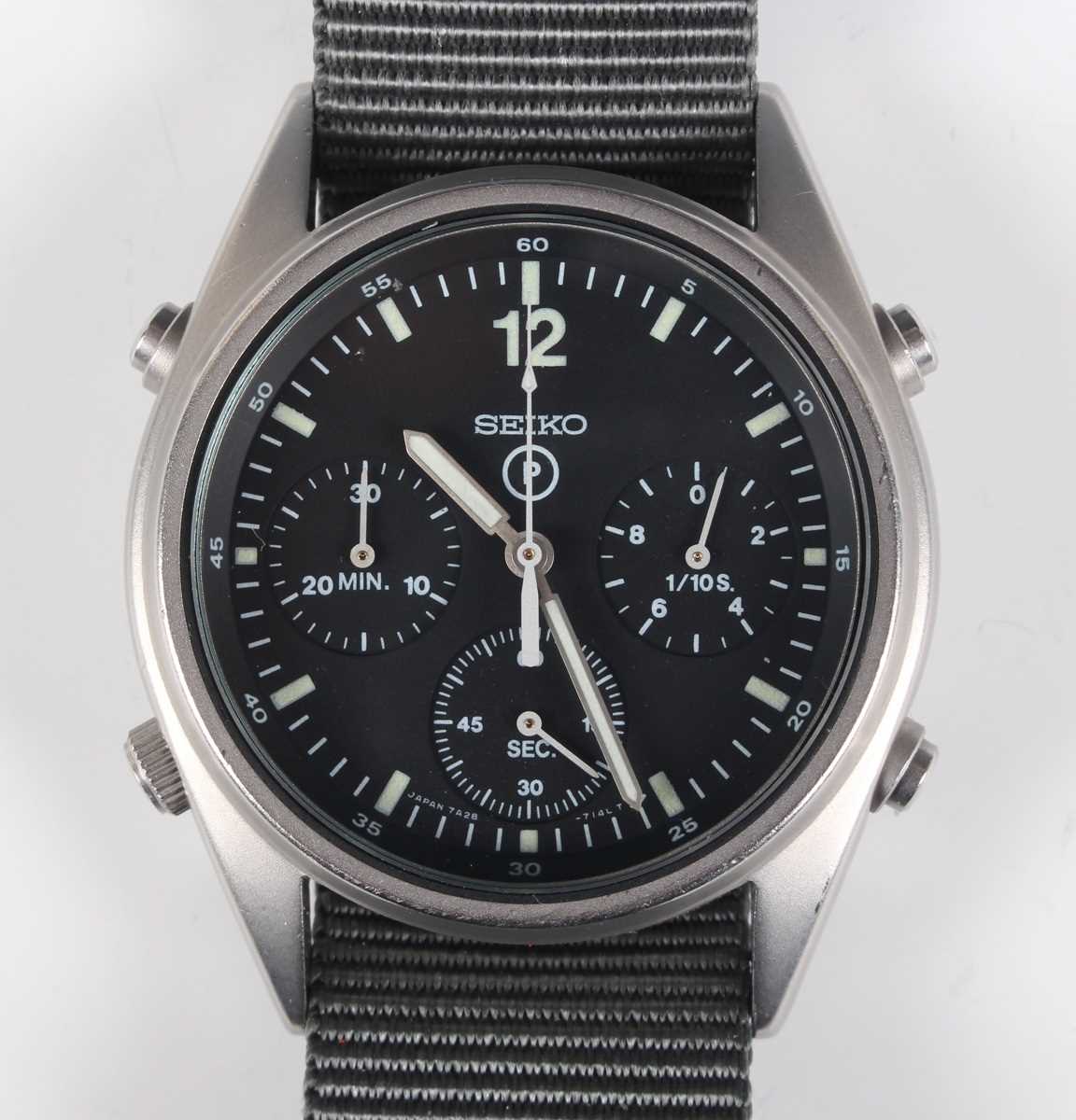 A Seiko Quartz stainless steel cased British military issue 'Gen 1' RAF pilot's chronograph