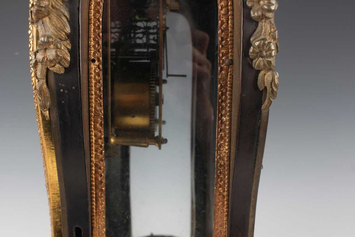 An 18th century French boulle cased bracket clock and bracket, the clock with eight day movement - Image 31 of 70