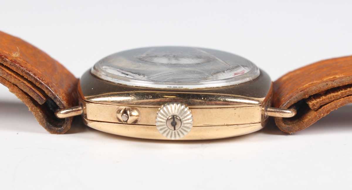 A 9ct gold square cushion cased gentleman's wristwatch with unsigned gilt movement, the enamelled - Image 5 of 6