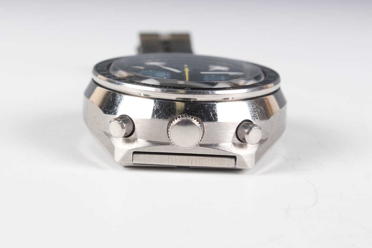 A Seiko 'Bullhead' Chronograph Automatic stainless steel gentleman's bracelet wristwatch, Ref 6138- - Image 6 of 7