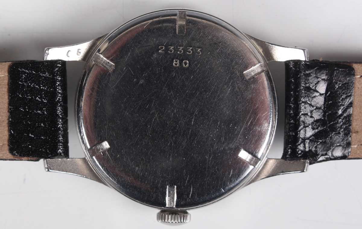 A Longines steel circular cased gentleman's wristwatch, circa 1946, the signed and jewelled movement - Bild 5 aus 13