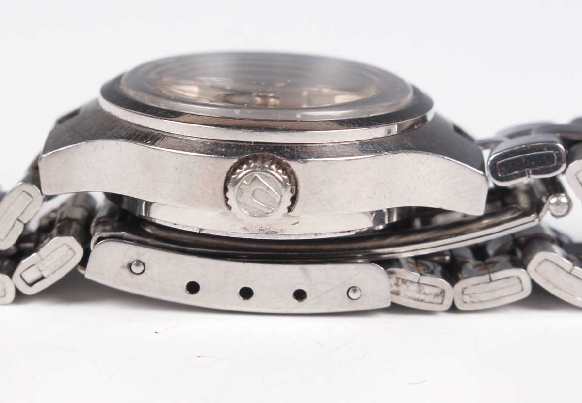 A Bulova Accutron steel lady's bracelet wristwatch with signed silvered dial, case diameter 2.6cm, - Image 15 of 23