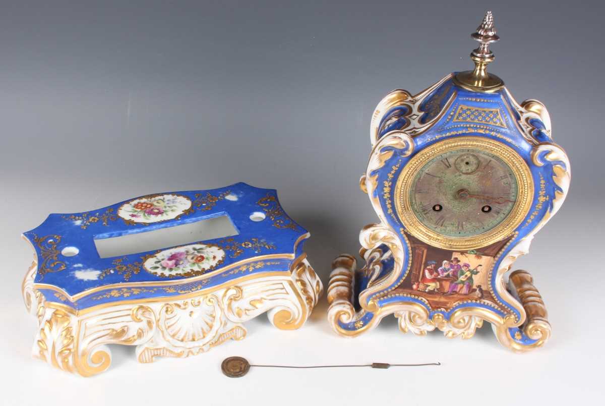 A mid-19th century French Paris porcelain cased mantel clock and stand, the eight day movement - Bild 12 aus 12