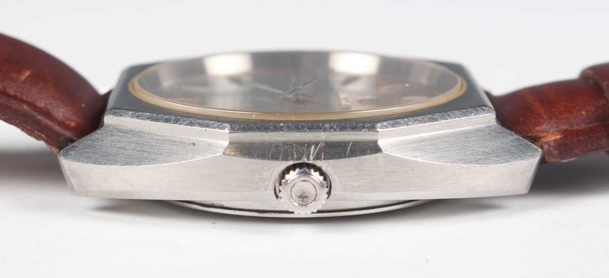 An Omega Constellation Chronometer Quartz steel cased gentleman's wristwatch, the signed silvered - Image 6 of 11