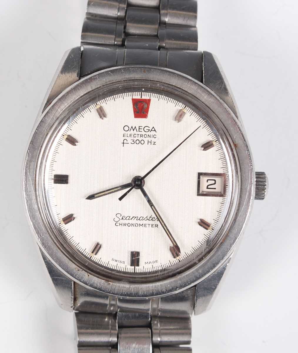 An Omega Electronic F300 Hz Seamaster Chronometer stainless steel gentleman's bracelet wristwatch,