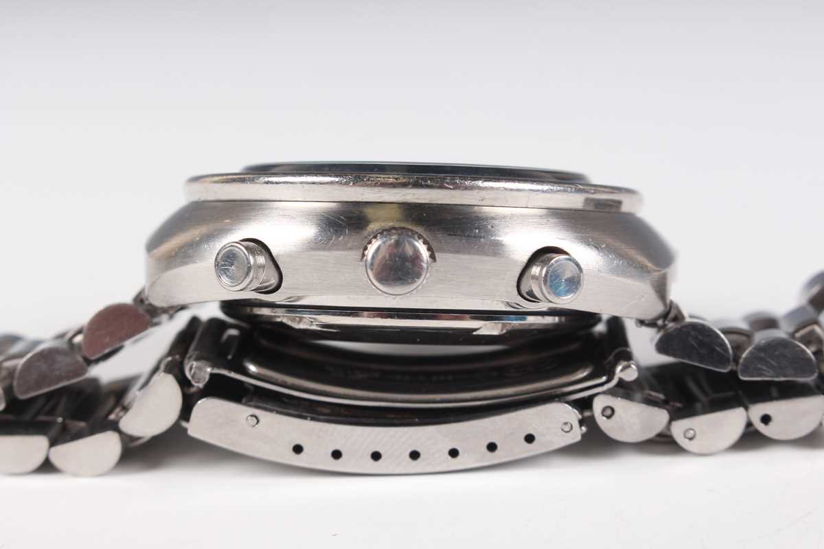 A Seiko Yachtman/UFO Chronograph Automatic stainless steel gentleman's bracelet wristwatch, Ref. - Image 4 of 5