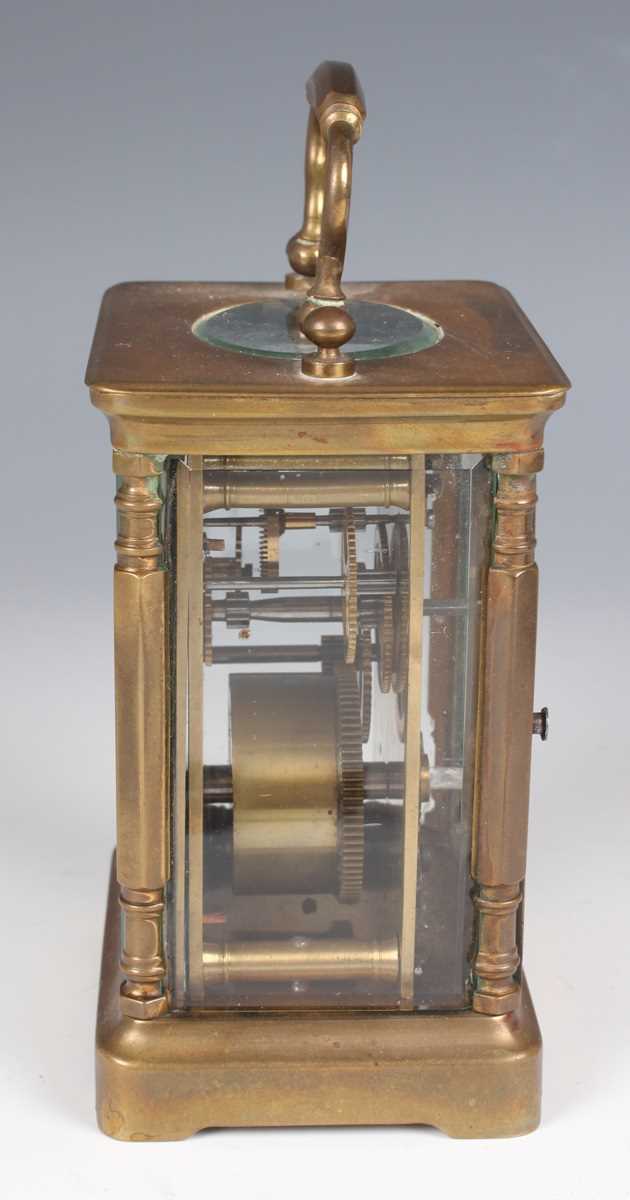 A 20th century lacquered brass corniche cased carriage clock with eight day movement striking and - Bild 12 aus 23