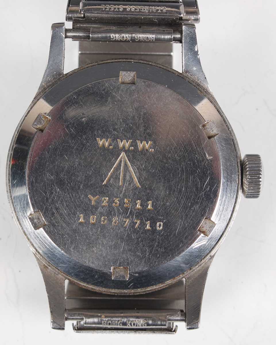 An Omega MoD issue steel cased gentleman's wristwatch, circa 1944, the signed and jewelled - Bild 4 aus 5